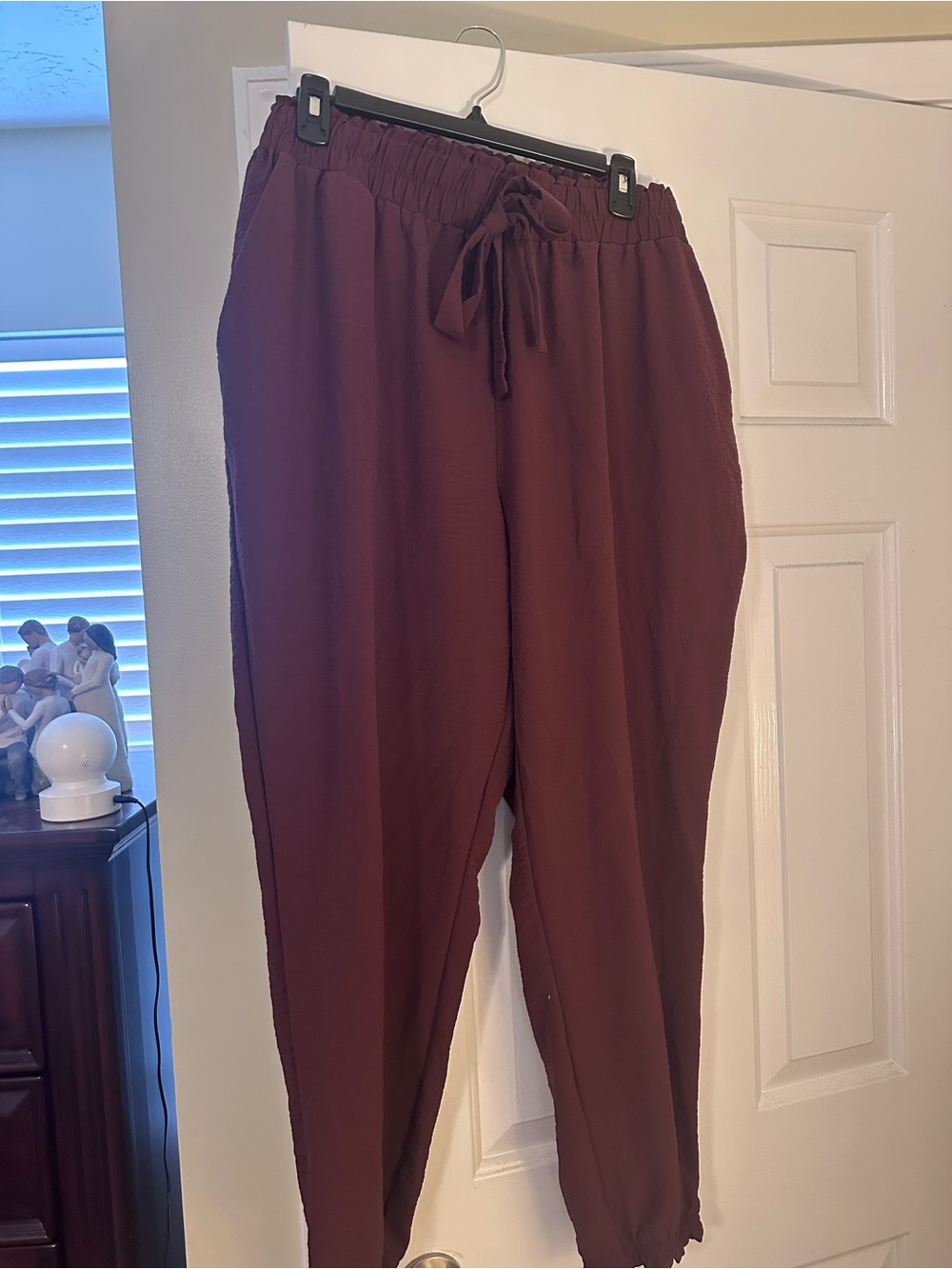 Elastic-Waist Drawstring Jogger Pants - Wine